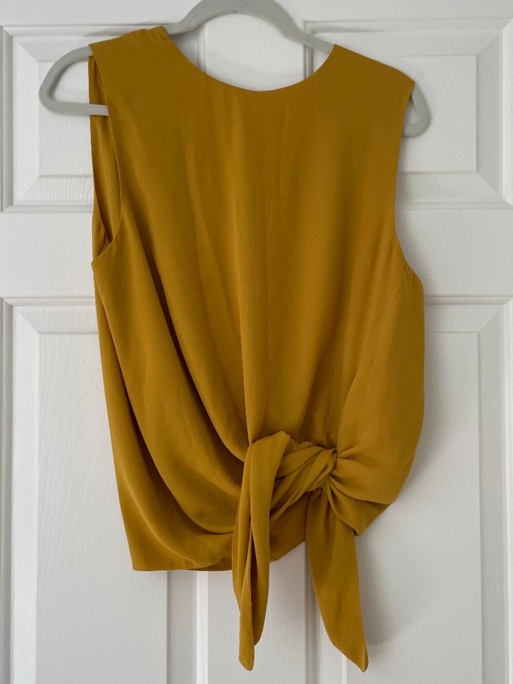 Aritzia Babaton Mustard Blouse L